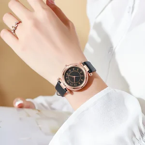 Women Fashion Casual Leather Belt Watch Simple Ladies Small Dial Quartz Wristwatches Luxury Clock Reloj Mujer