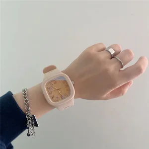 Women’s Fashion Casual Square Quartz Wristwatch with Plastic Band