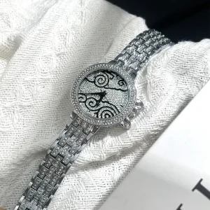 Women’s Fashionable Niche Retro Cloud Design Steel Band Waterproof Quartz Watch