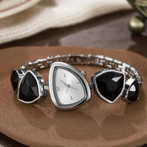 Women’s Light Luxury Fashion Quartz Watch with Irregular Case Alloy Band Pointer Dial and Clasp