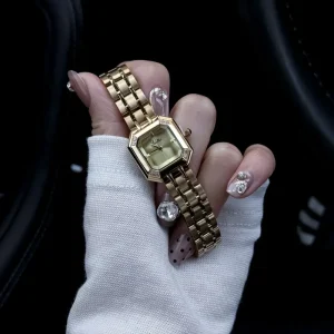 Women’s Luxury Quartz Analog Display Watch Stainless Steel Square Dial Waterproof Glass Modern Wristwatch