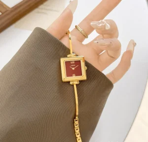 Women’s Quartz Watch Square Dial Bangle Watch 24mm Dial Elegant Stylish