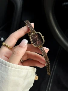 Women’s Quartz Watch Square Dial Design Pointer Display Waterproof Stainless Steel Watch for Ladies