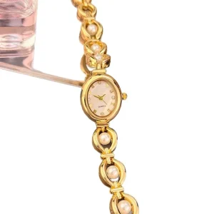 Women’s Quartz Watch with Hand Indicators Alloy Dial with Glass Window Display
