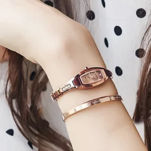 Women’s Rose Gold Stainless Steel Band Waterproof Quartz Wristwatch