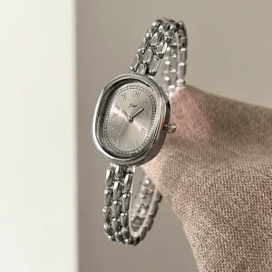 Women’s Small Exquisite Oval Retro Watch, Simple Temperament Alloy Bracelet Quartz Wristwatch