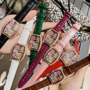 Women’s Watch New Design Fashion Trend Quartz Watch Wine Barrel Stars and Diamonds Watch