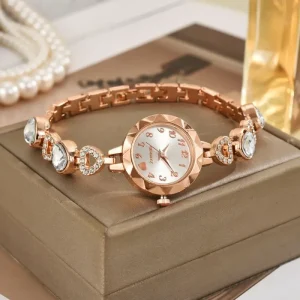 Women’s Watches Small Round Girl’s Crystal Watches Quartz Wristwatches Peach Heart Watch Gift Reloj Para Mujer Women Clock